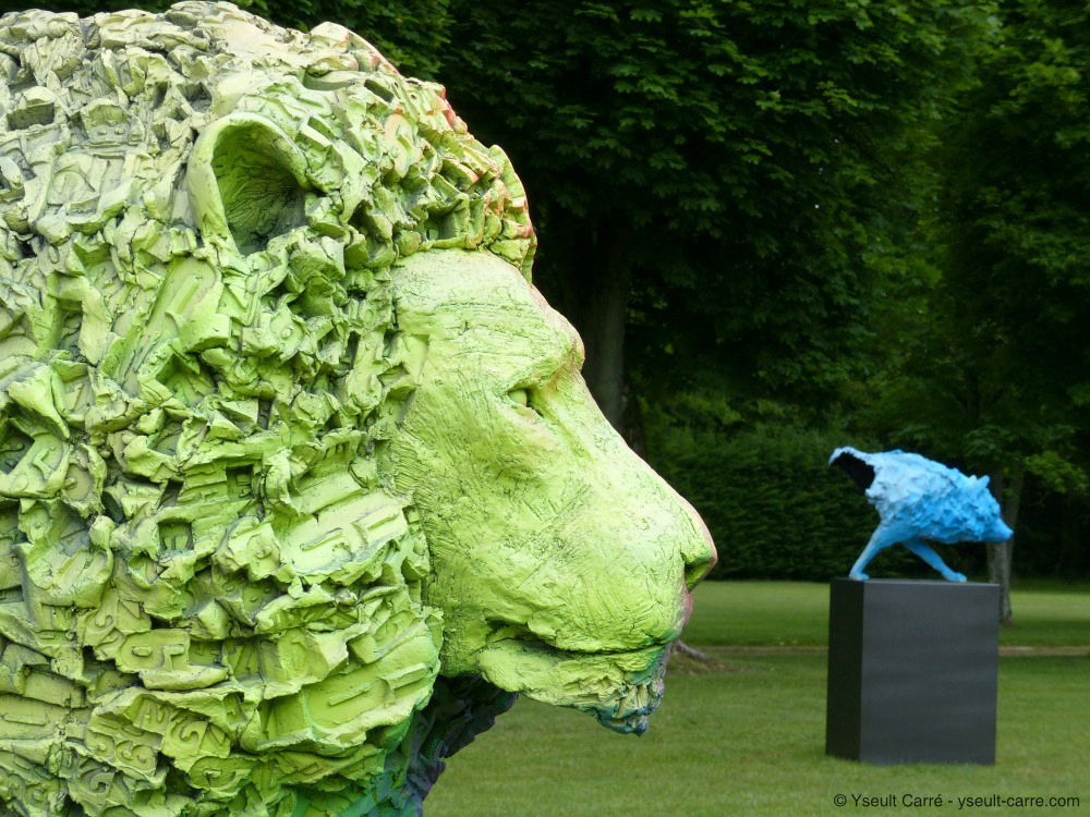 Le Lion et Le Loup d'Olivier Courty - ANIMAL - Exposition de sculpture animalière monumentale contemporaine à Briare - photo copyright Yseult Carré
