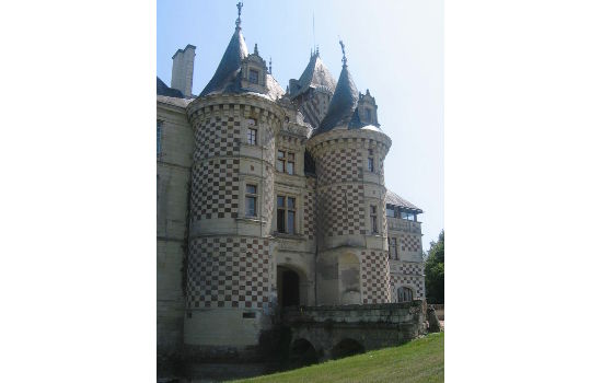 Château des Réaux châteaux qui se visitent région centre jardin parc
