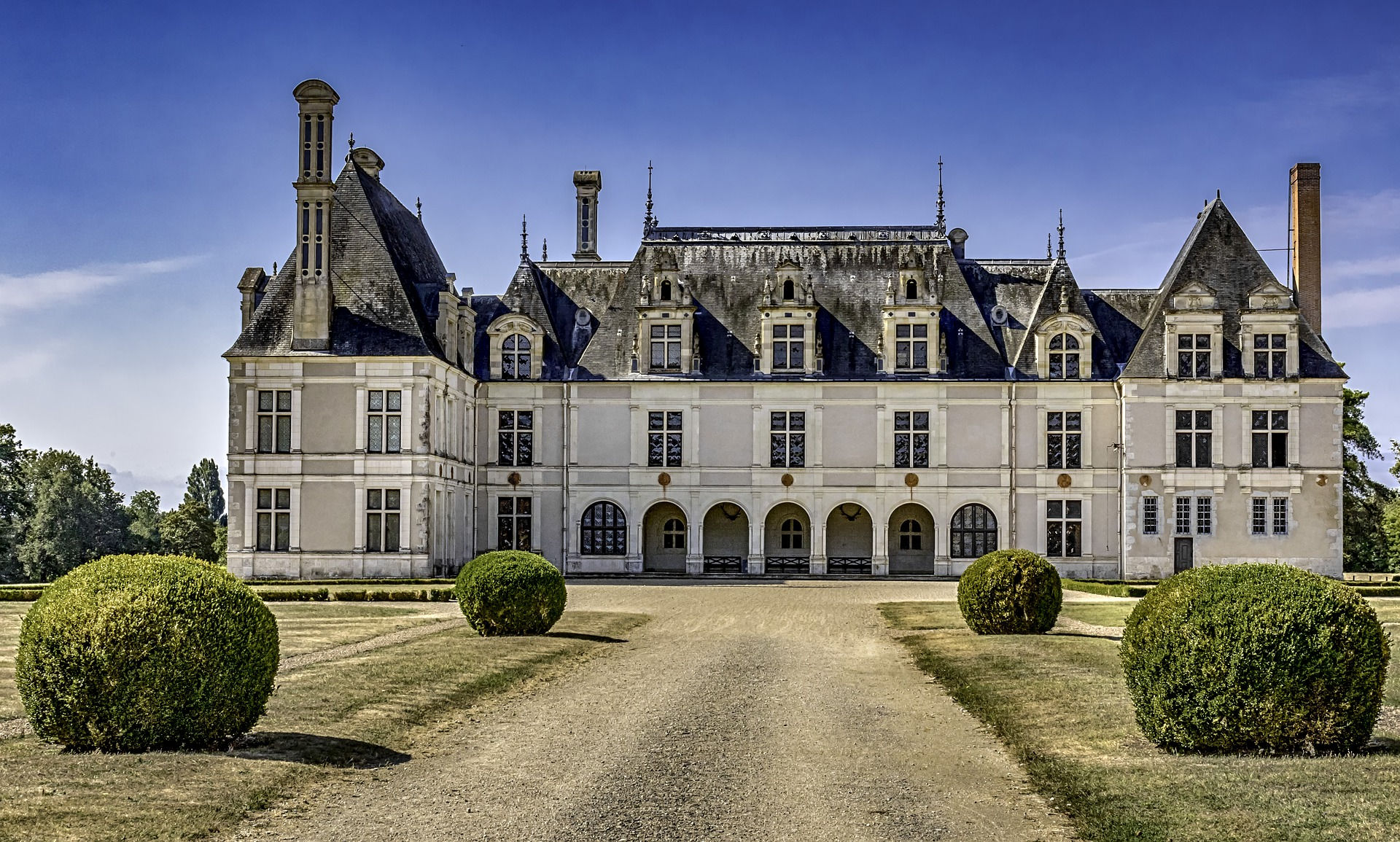 Le Château de Beauregard en Val de la Loire, célèbre pour ses 327 portraits